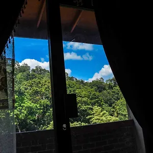 https://shrine-inn.kandyhotelsnow.com